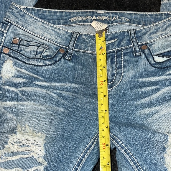 Blue Jeans - Picture 7 of 8